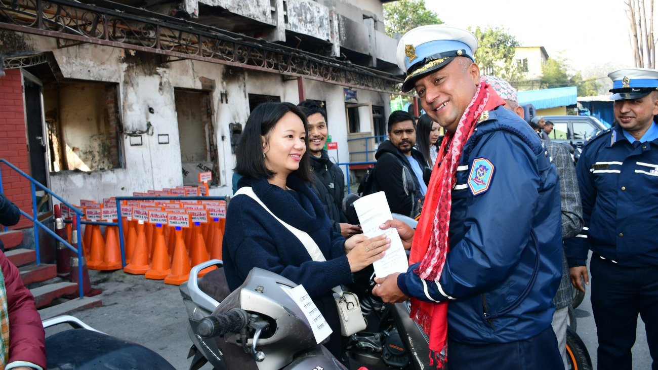 चोरी भएका ६० वटा दुई पाङ्ग्रे सवारी साधन फेला पारी सम्बन्धित धनीलाई हस्तान्तरण
