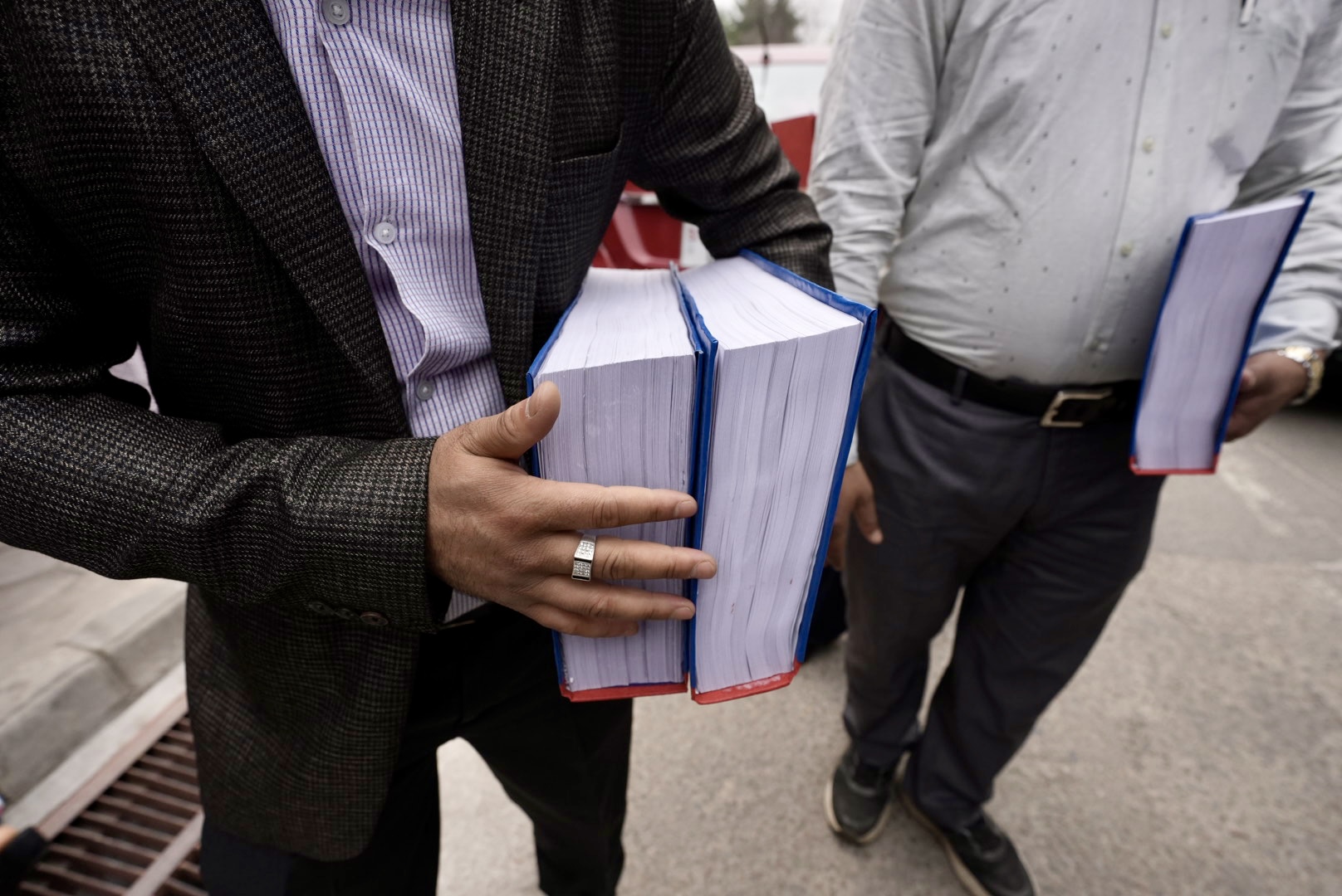 जाँचबुझ आयोगले बुझायो छानबिन प्रतिवेदन