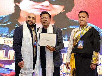 भोटेकोशी समाज अमेरिकाको आयोजनामा सम्पन्न ल्होसार साँझ २०२६ मा बिजय लामाको धमाका