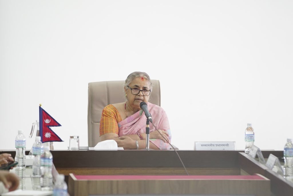 प्रधानमन्त्री कार्कीको  कतारका समकक्षीसंग फोनवार्ता,नेपालीको सुरक्षामा ध्यान दिन आग्रह