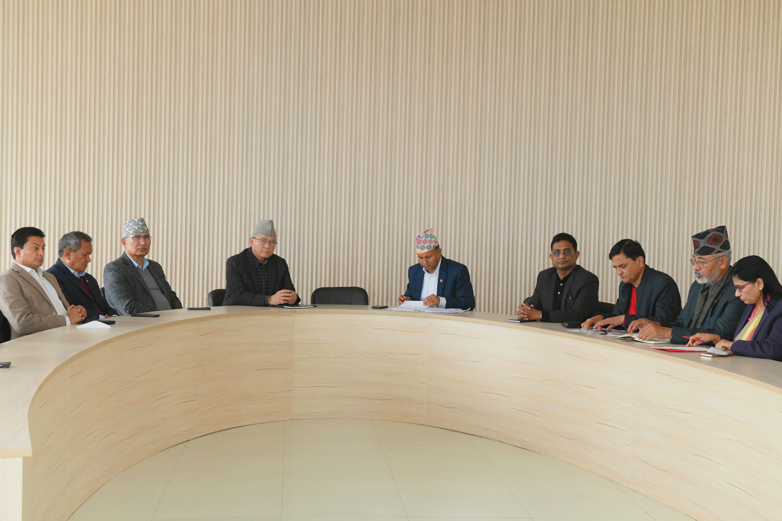 ओली पक्राउको विरोधमा एमालेले घोषणा गर्‍यो देशव्यापी प्रदर्शन